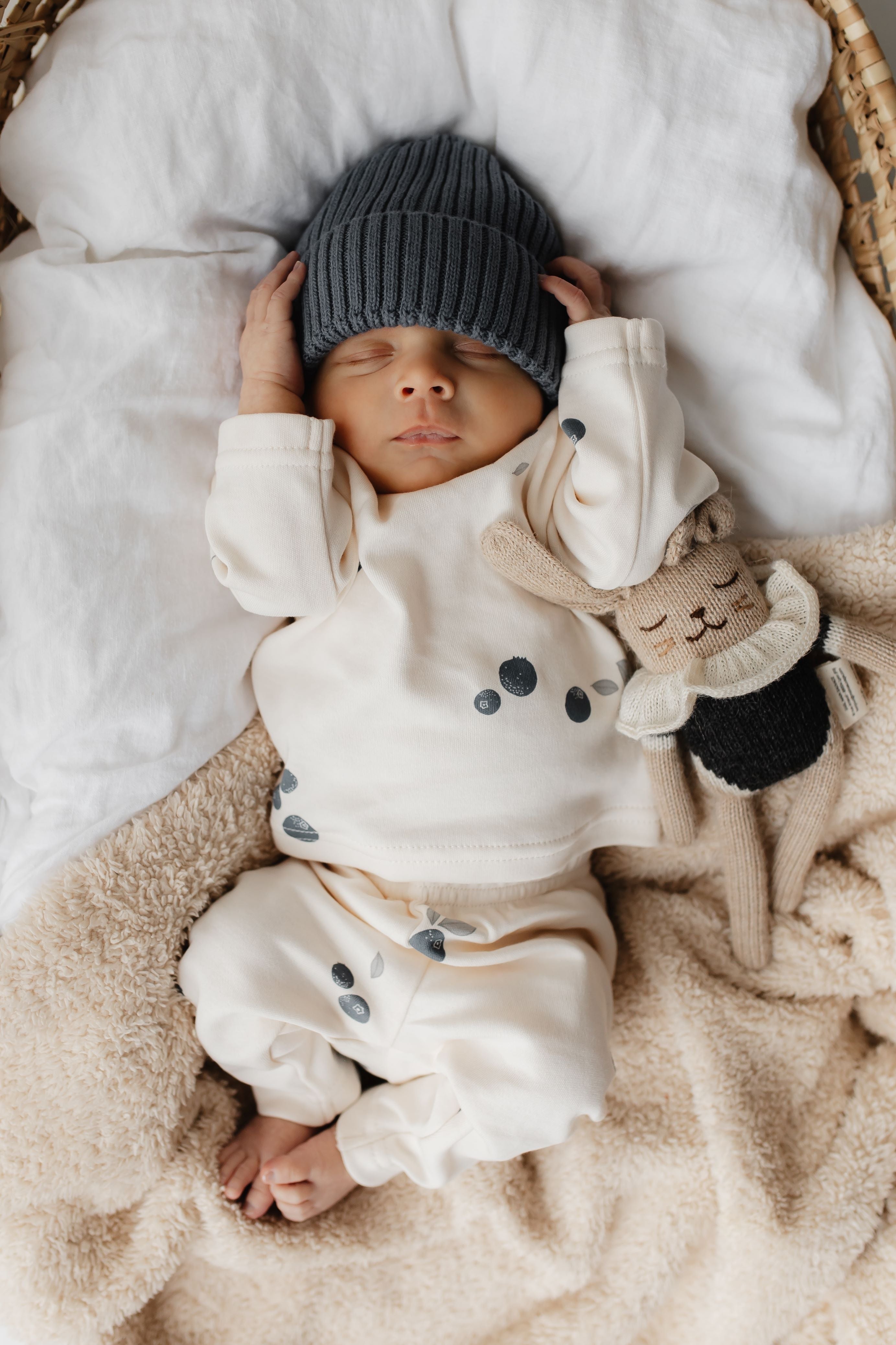 KNIT BEANIE BLUEBERRY