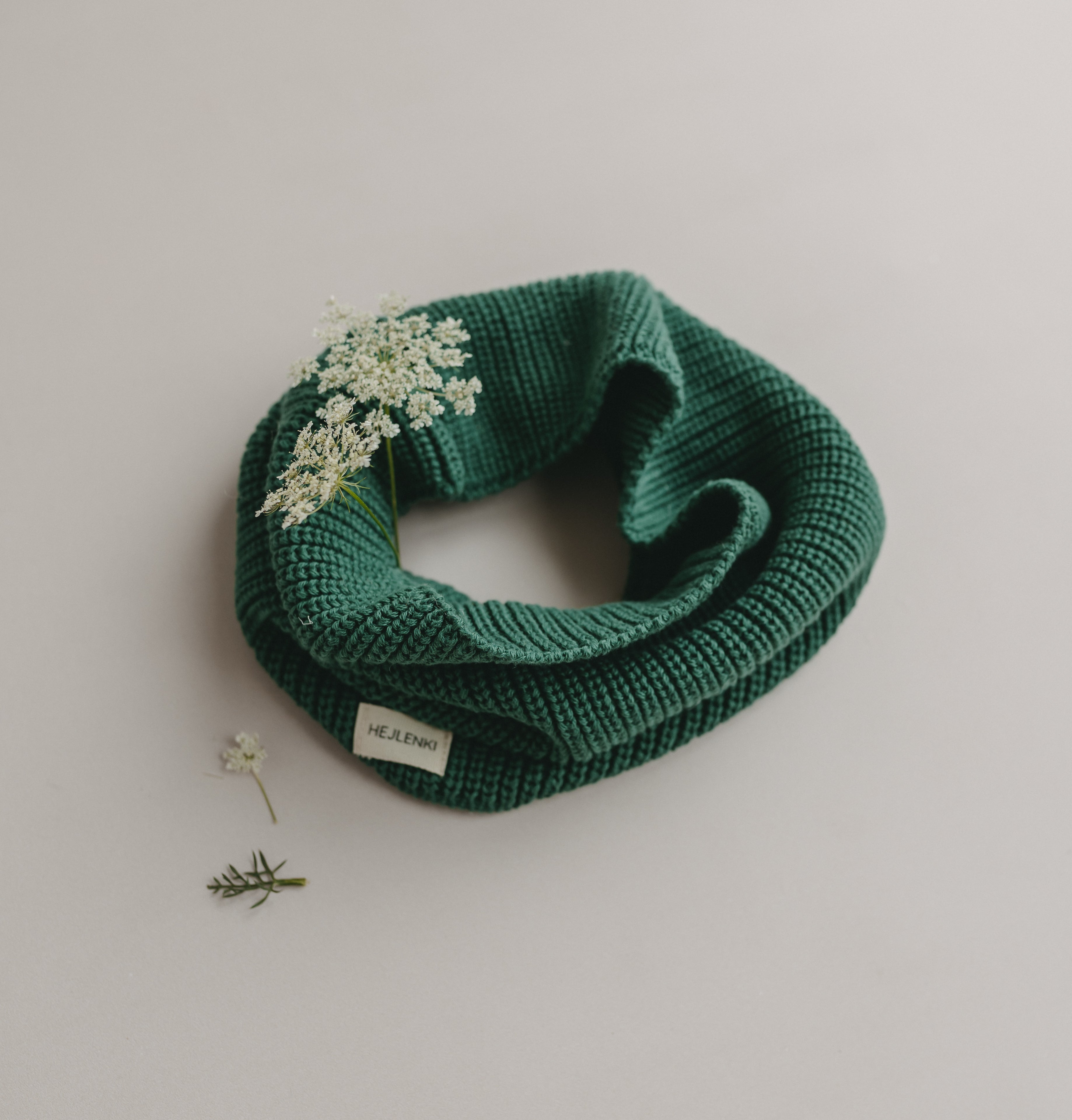 KNIT LOOP FIR