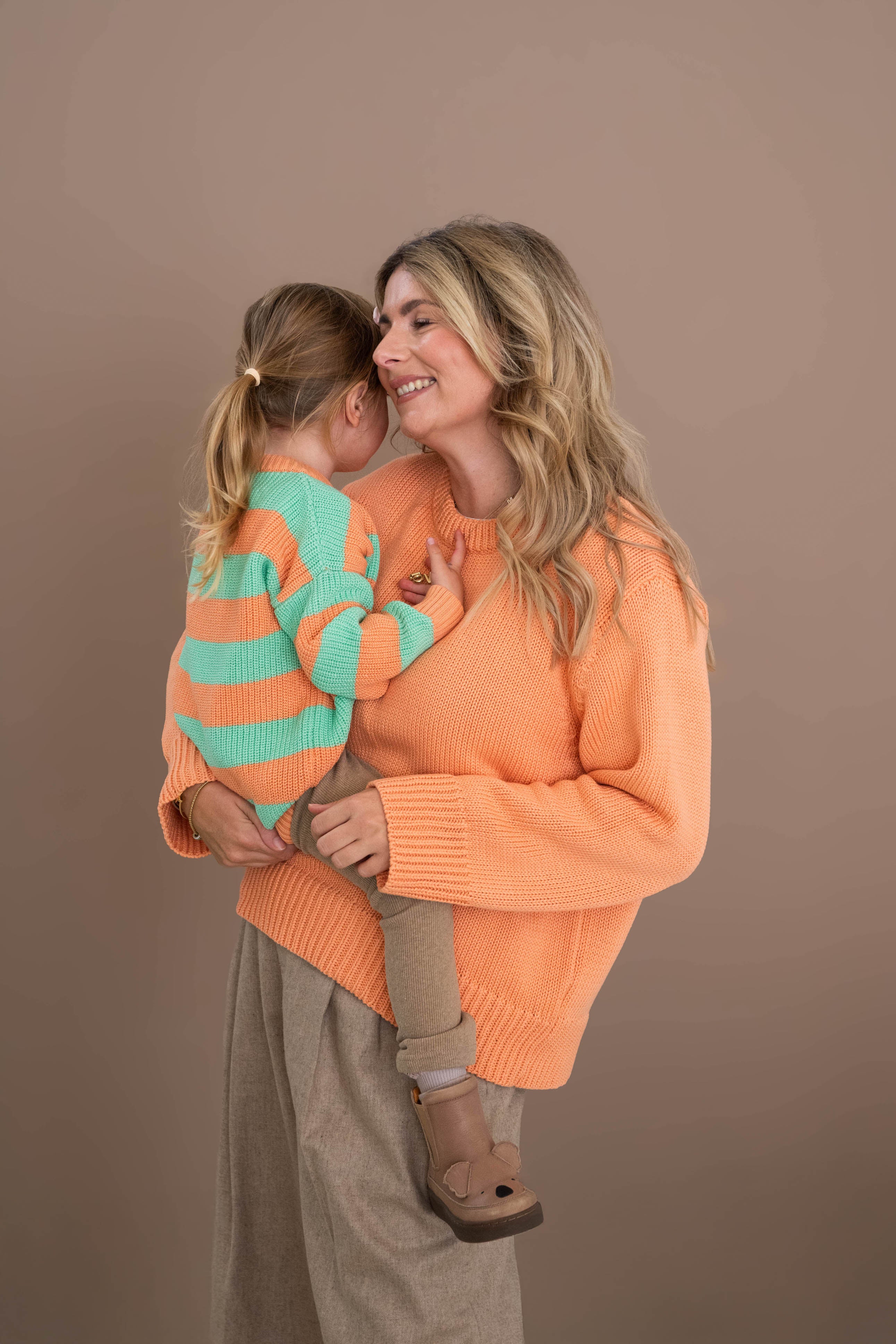 WOMEN CHUNKY KNIT PULLI APRICOT POP