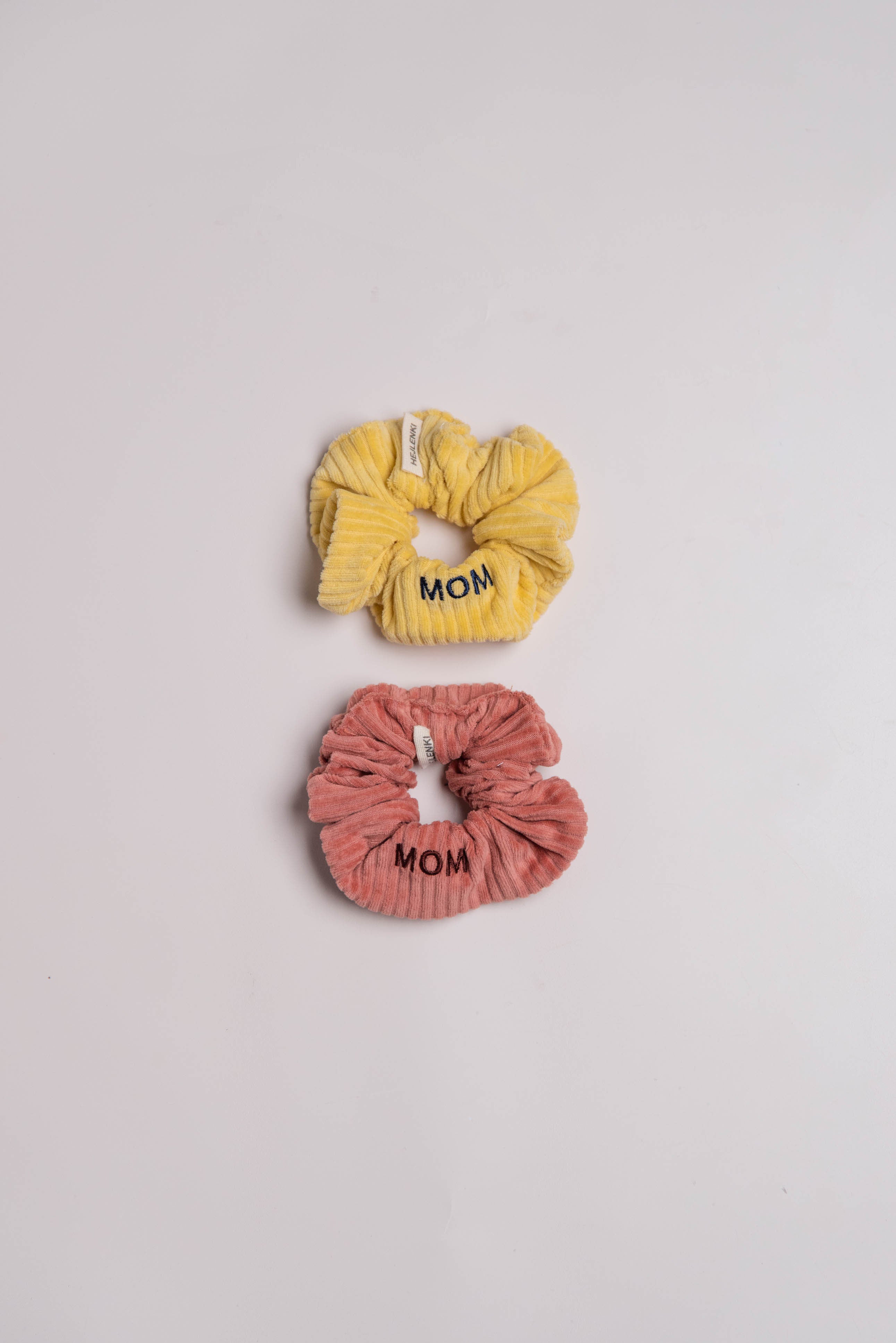 MOM SCRUNCHIE CORDUROY