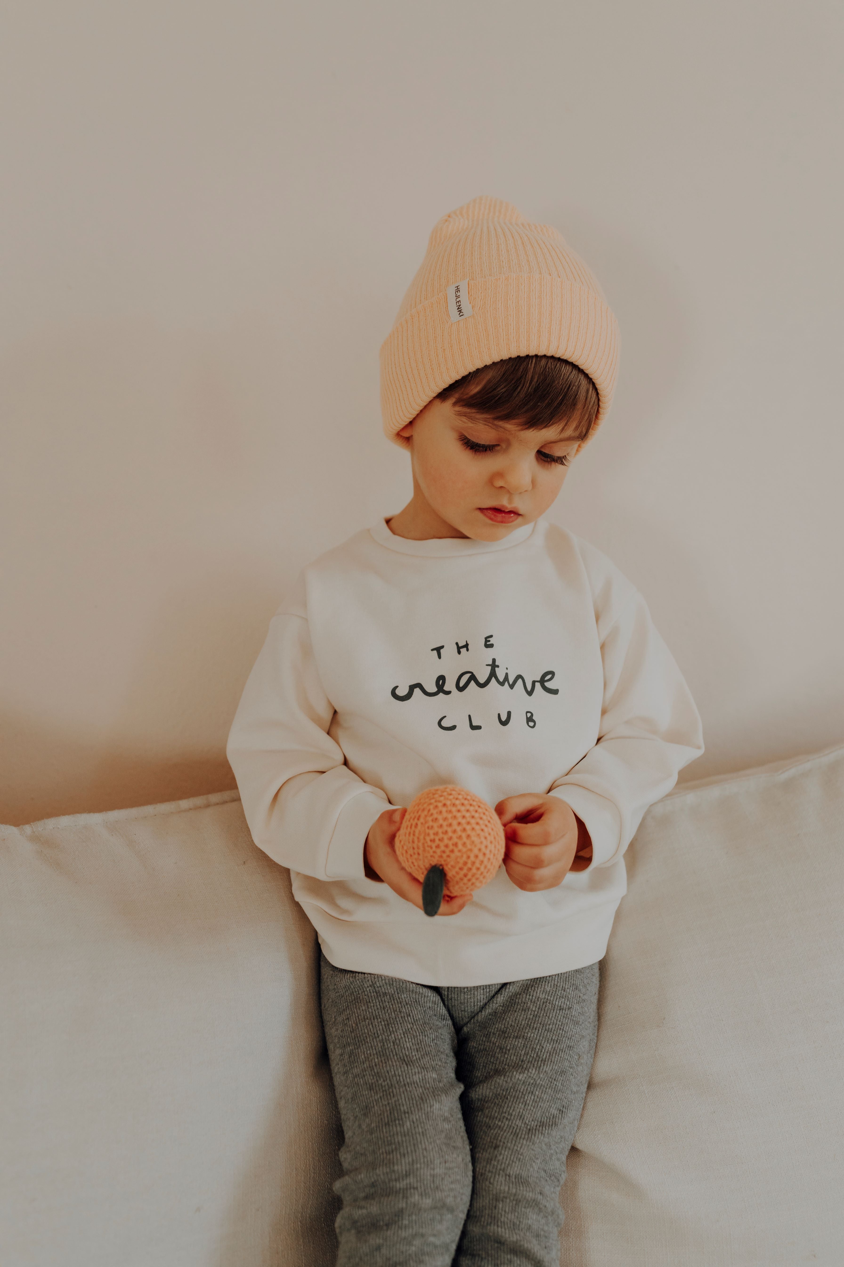 CREATIVE CLUB SWEATER