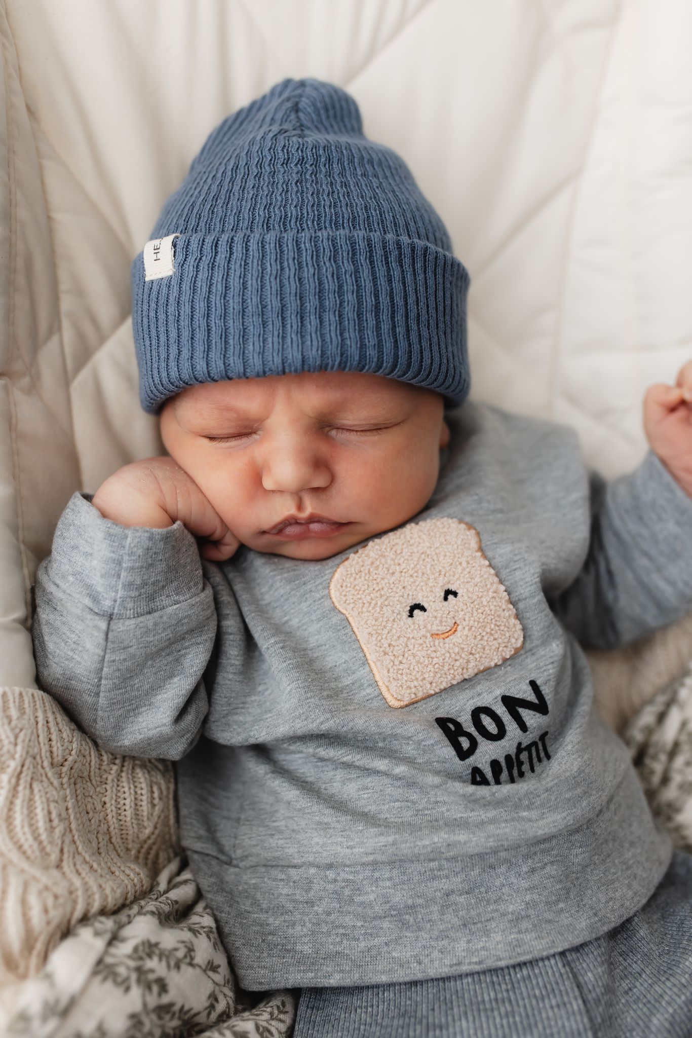 KNIT BEANIE BLUEBERRY