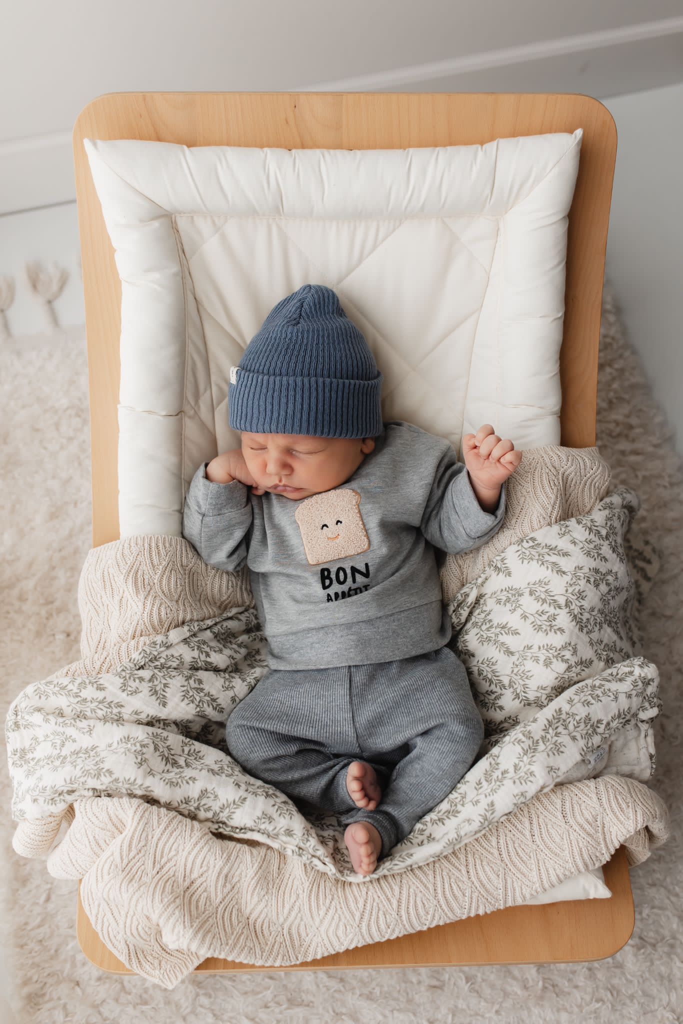 BON APPETIT SWEATER