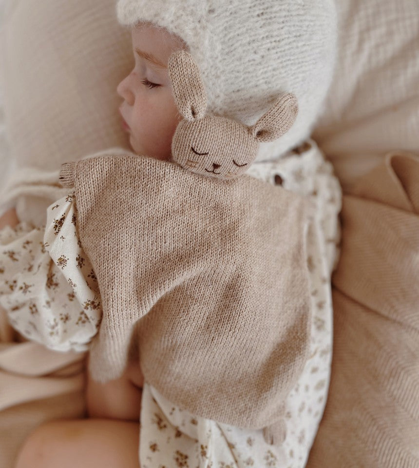 KNIT CUDDLE CLOTH BUNNY SAND