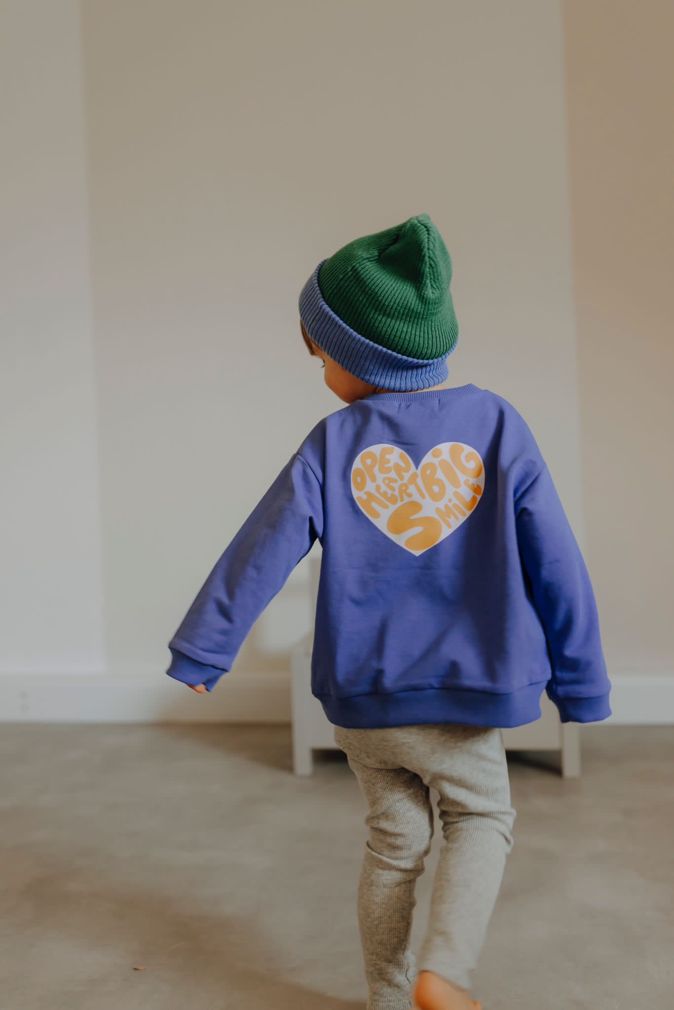 HEART SWEATER