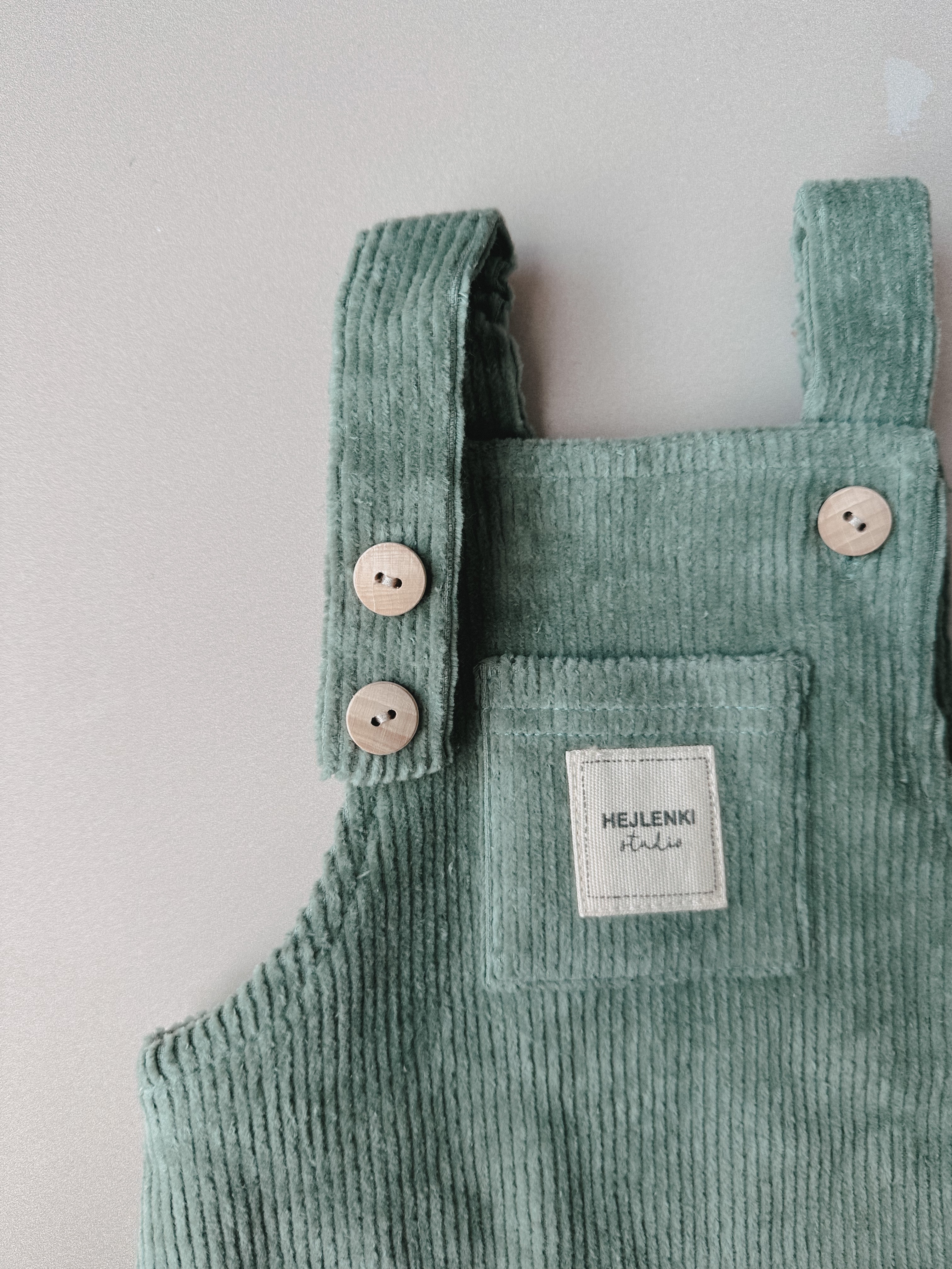 CORDUROY DUNGAREES SAGE