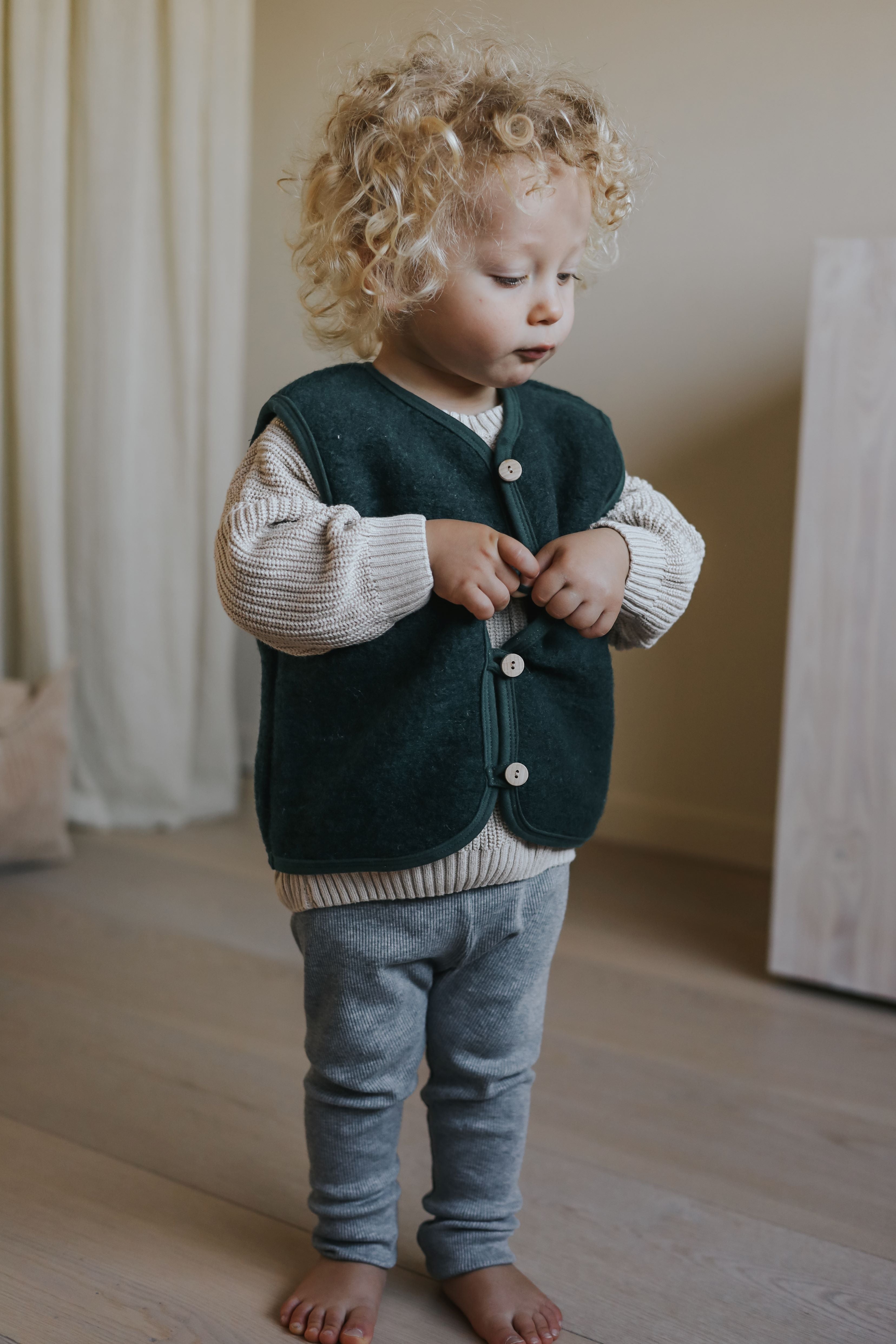 WOOL VEST DARK PINE