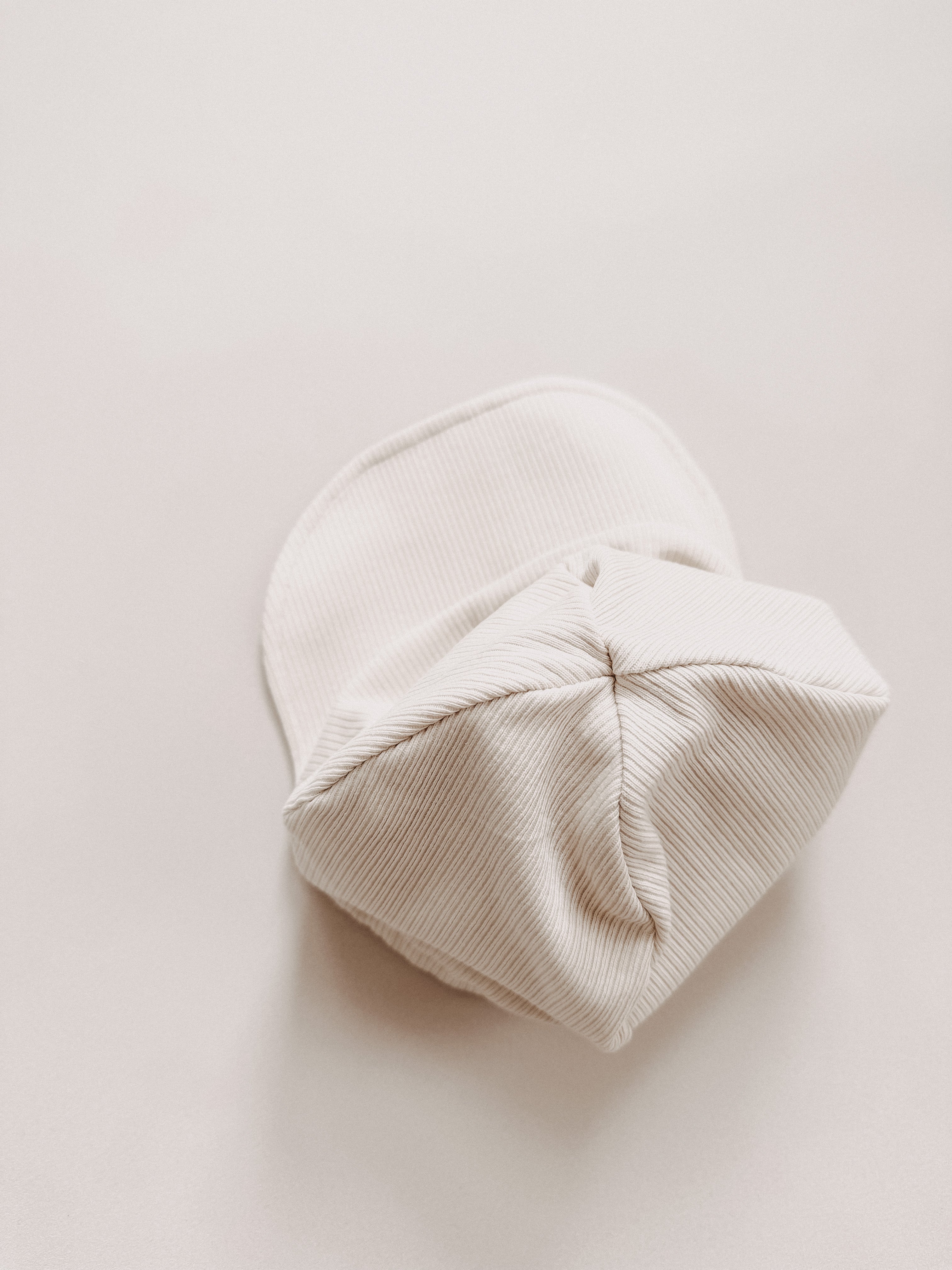 RIBBED CAP SUN (fällt kleiner aus/sizing is smaller)