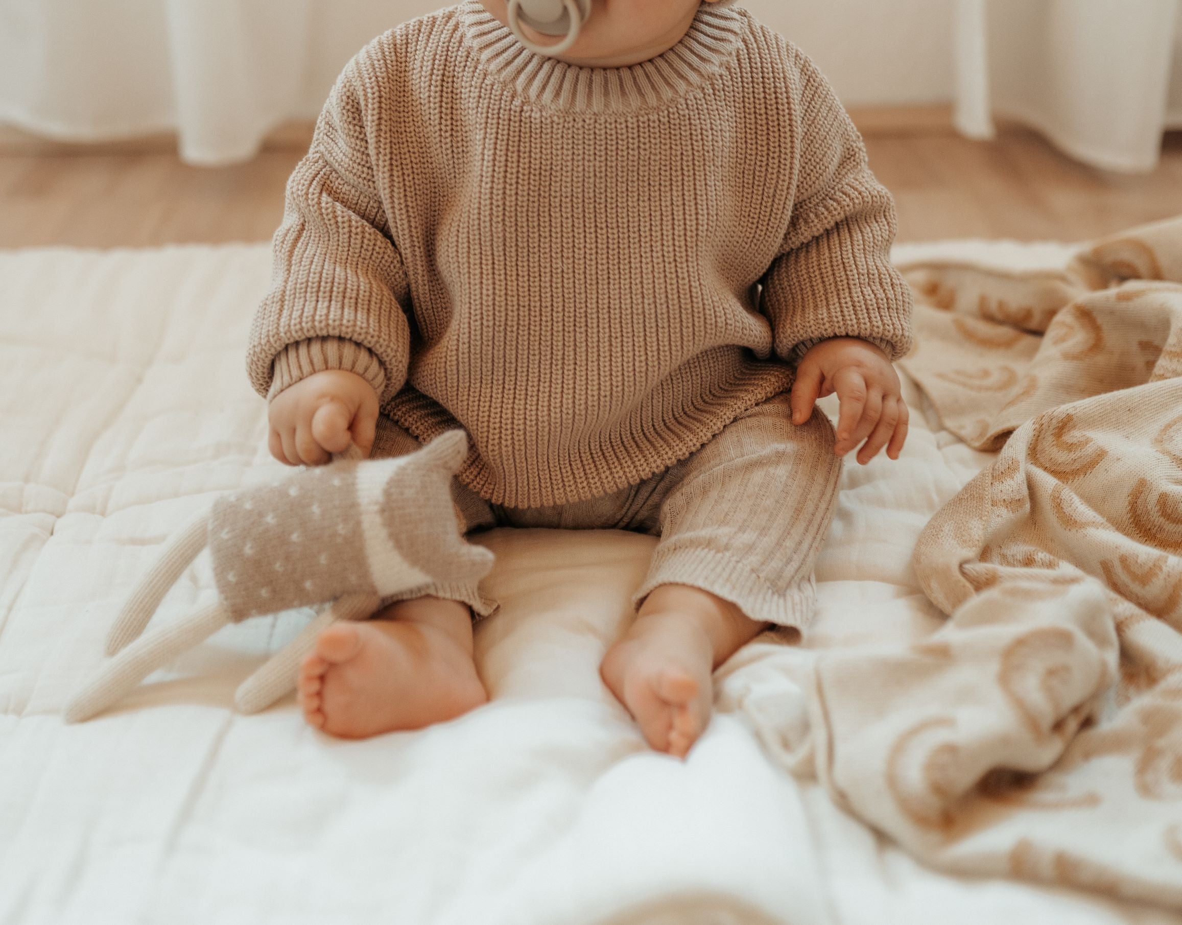 CHUNKY KNIT PULLI WARMBEIGE