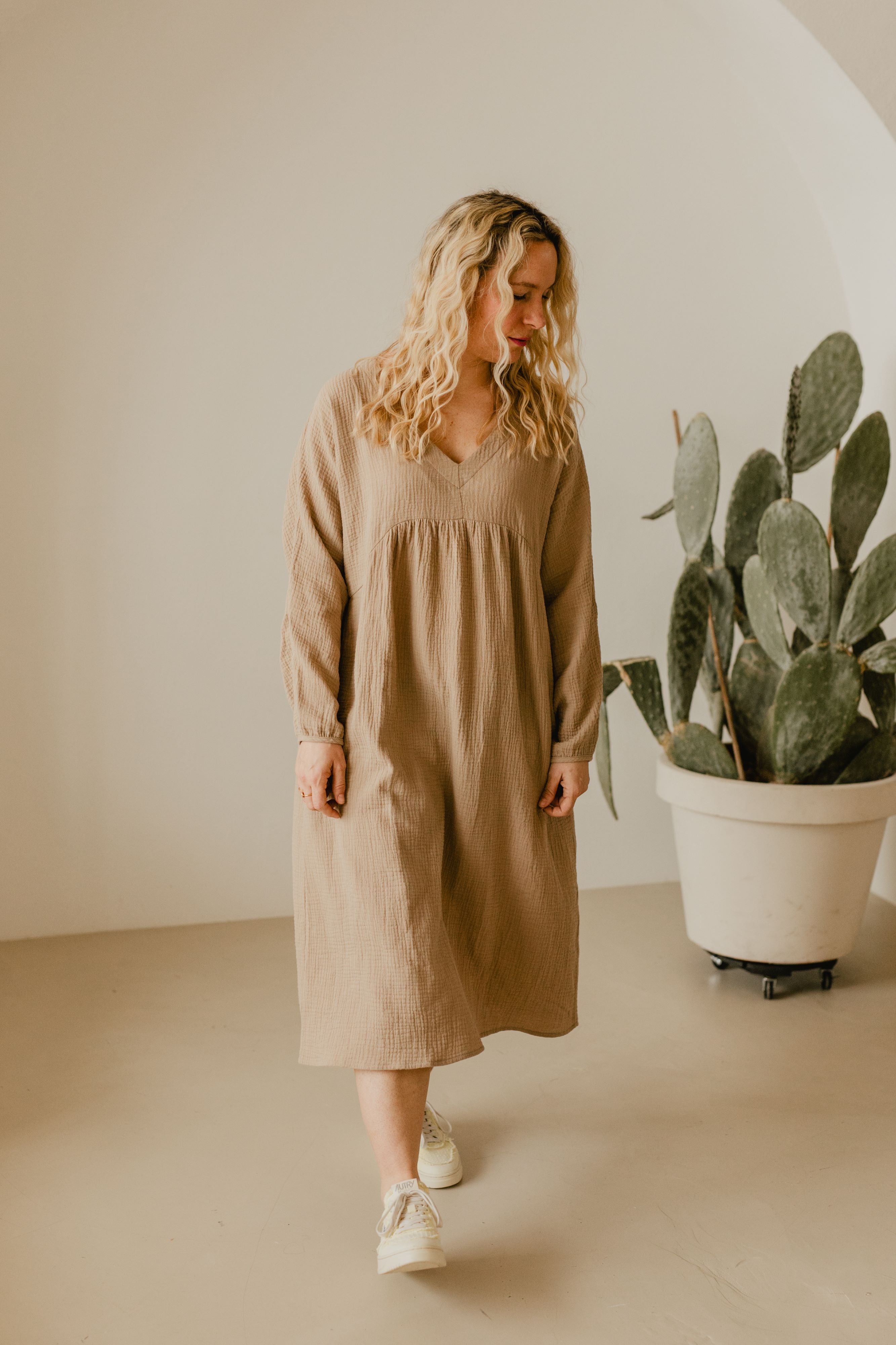 WOMAN MUSLIN DRESS