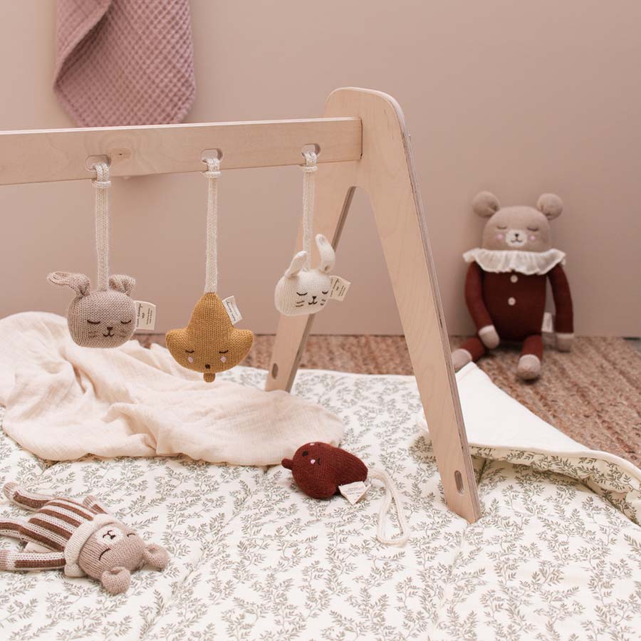 HANGING RATTLE TOY