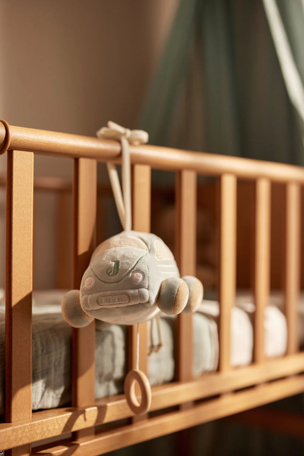 MUSICAL HANGER ON THE GO