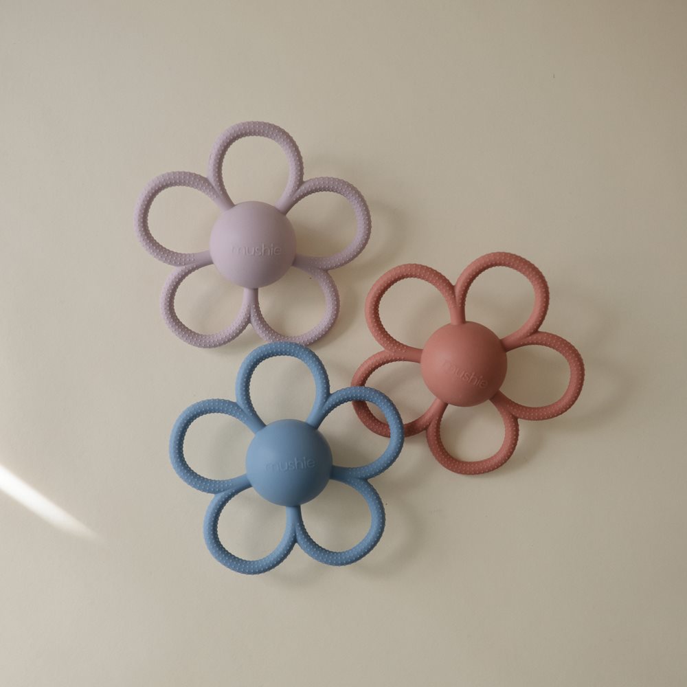 RATTLE TEETHER