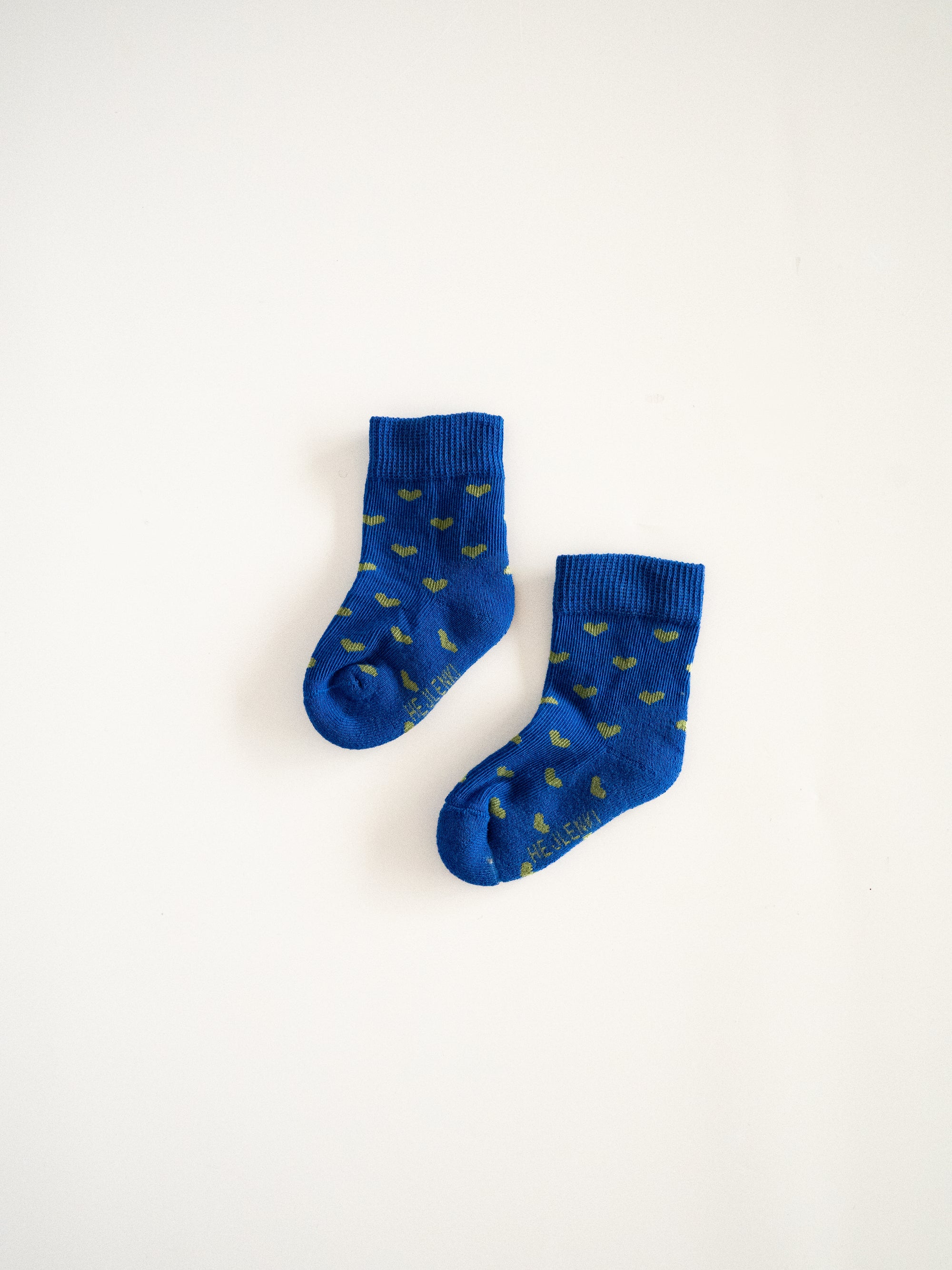 WARM SOCKS HEARTS