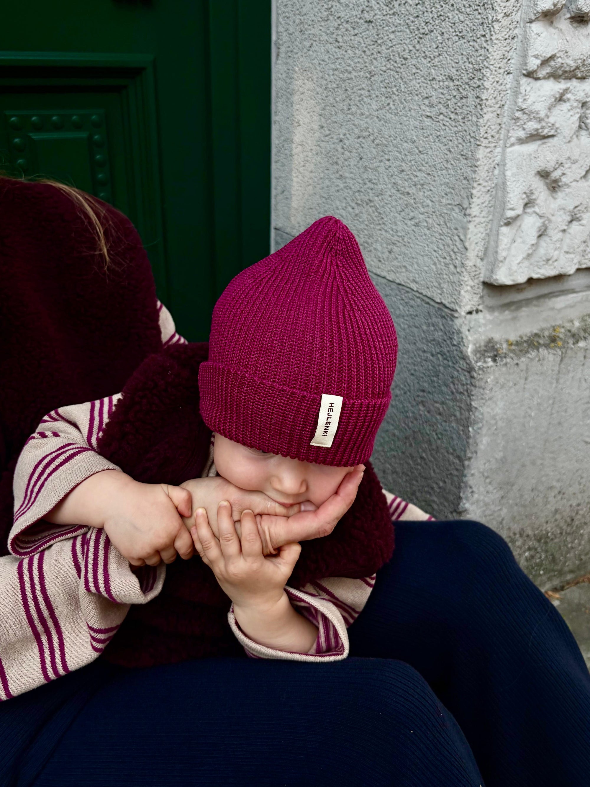 MERINO KNIT BEANIE FUCHSIA