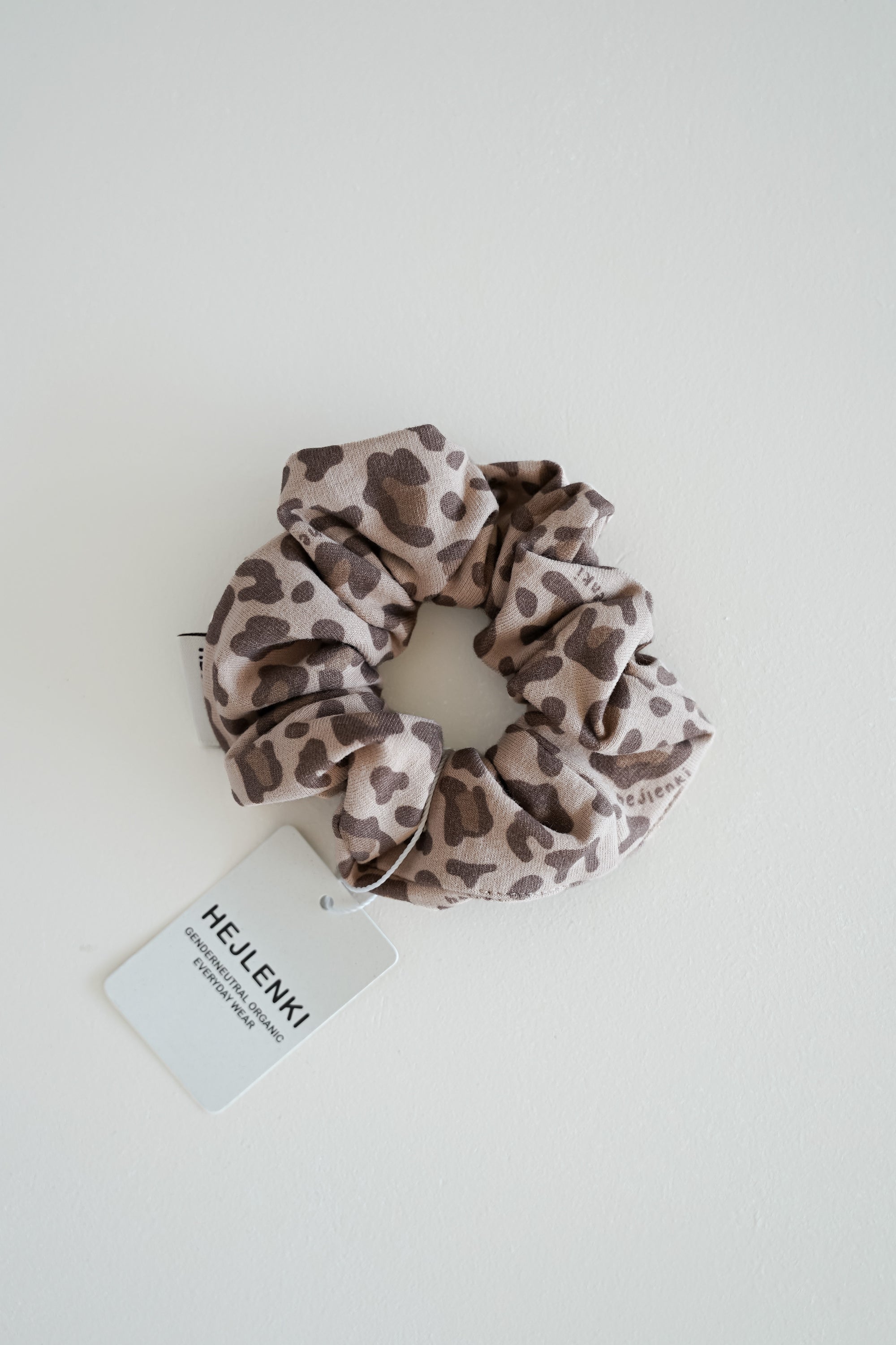 LEO SCRUNCHIE