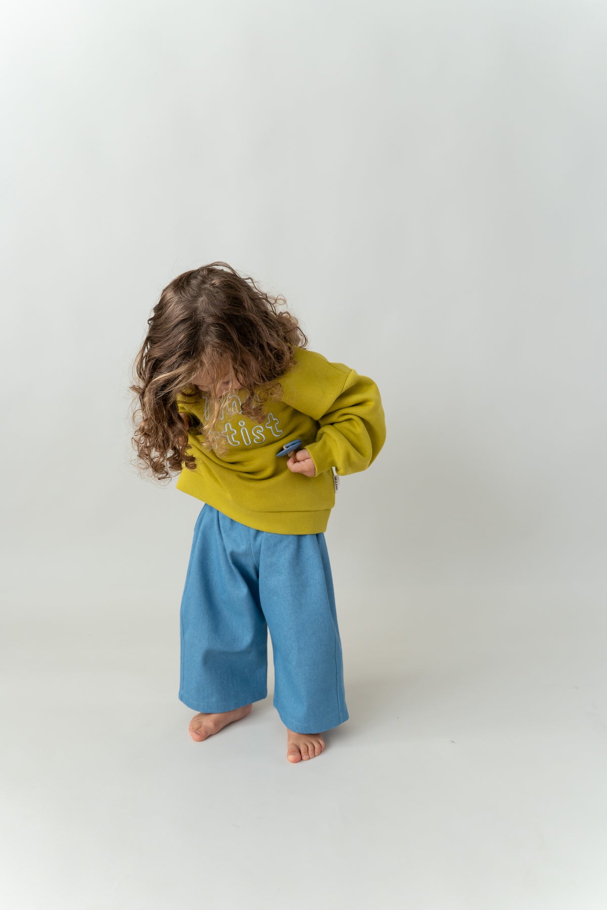 LOOSE DENIM PANTS