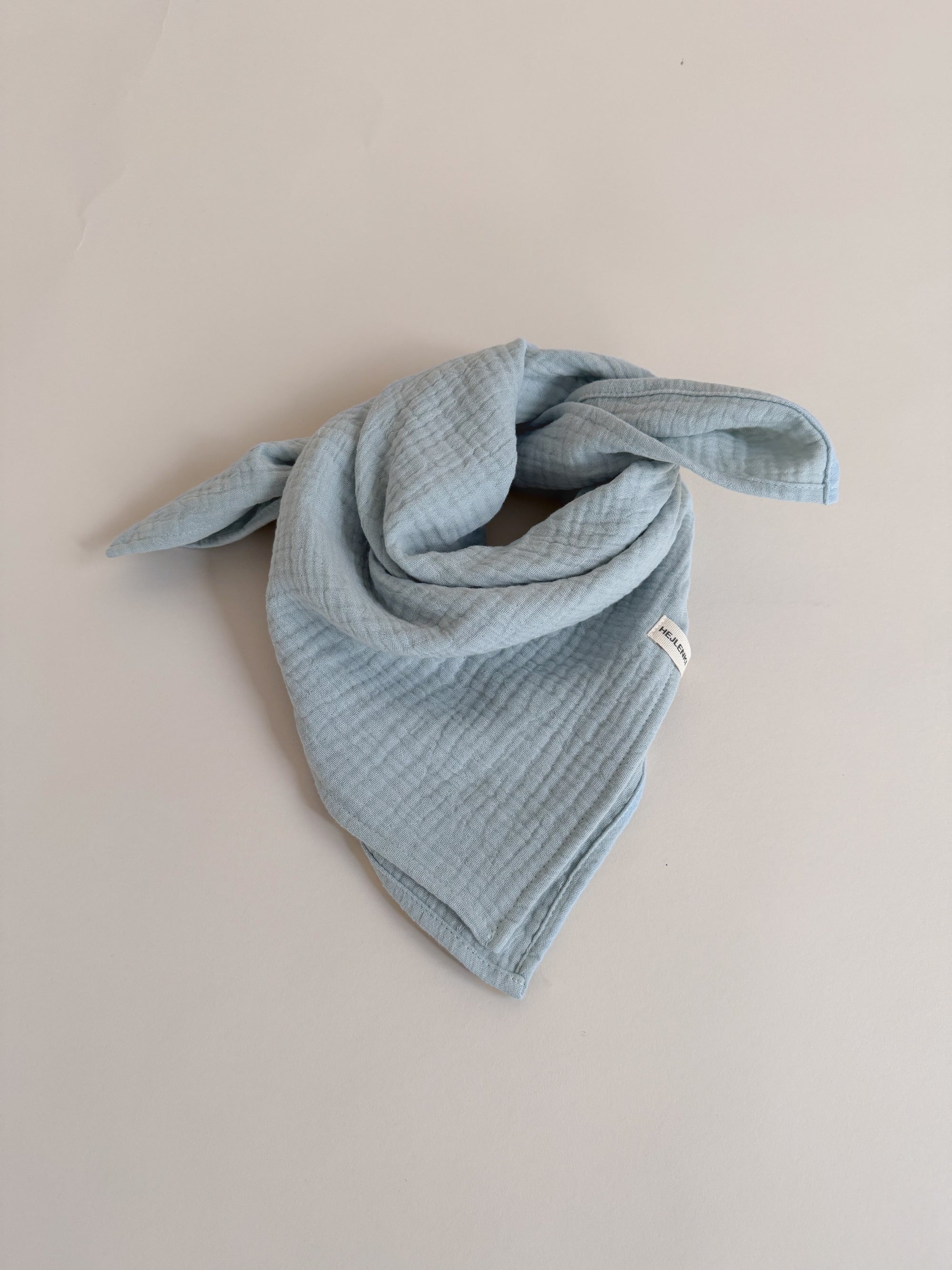 FLUFFY MUSLIN SCARF