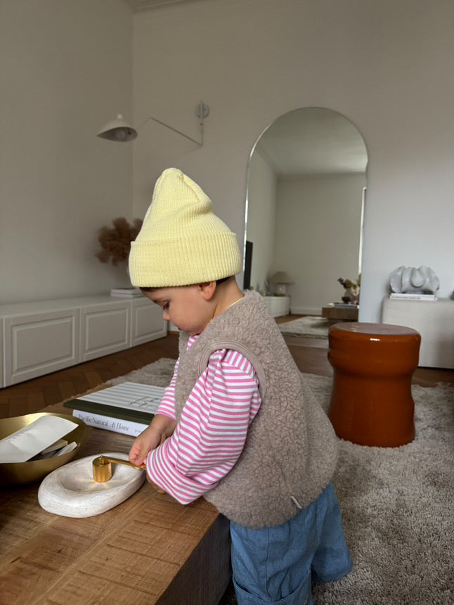KNIT BEANIE BUTTER