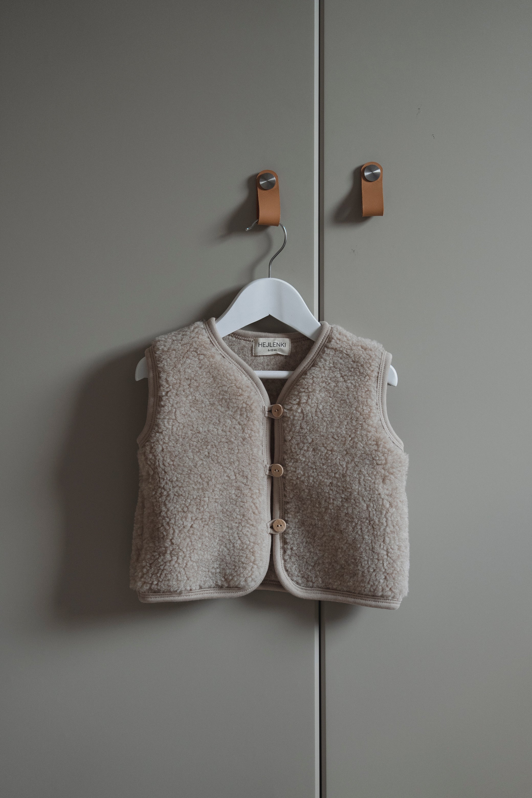 MERINO TEDDY VEST BEIGE