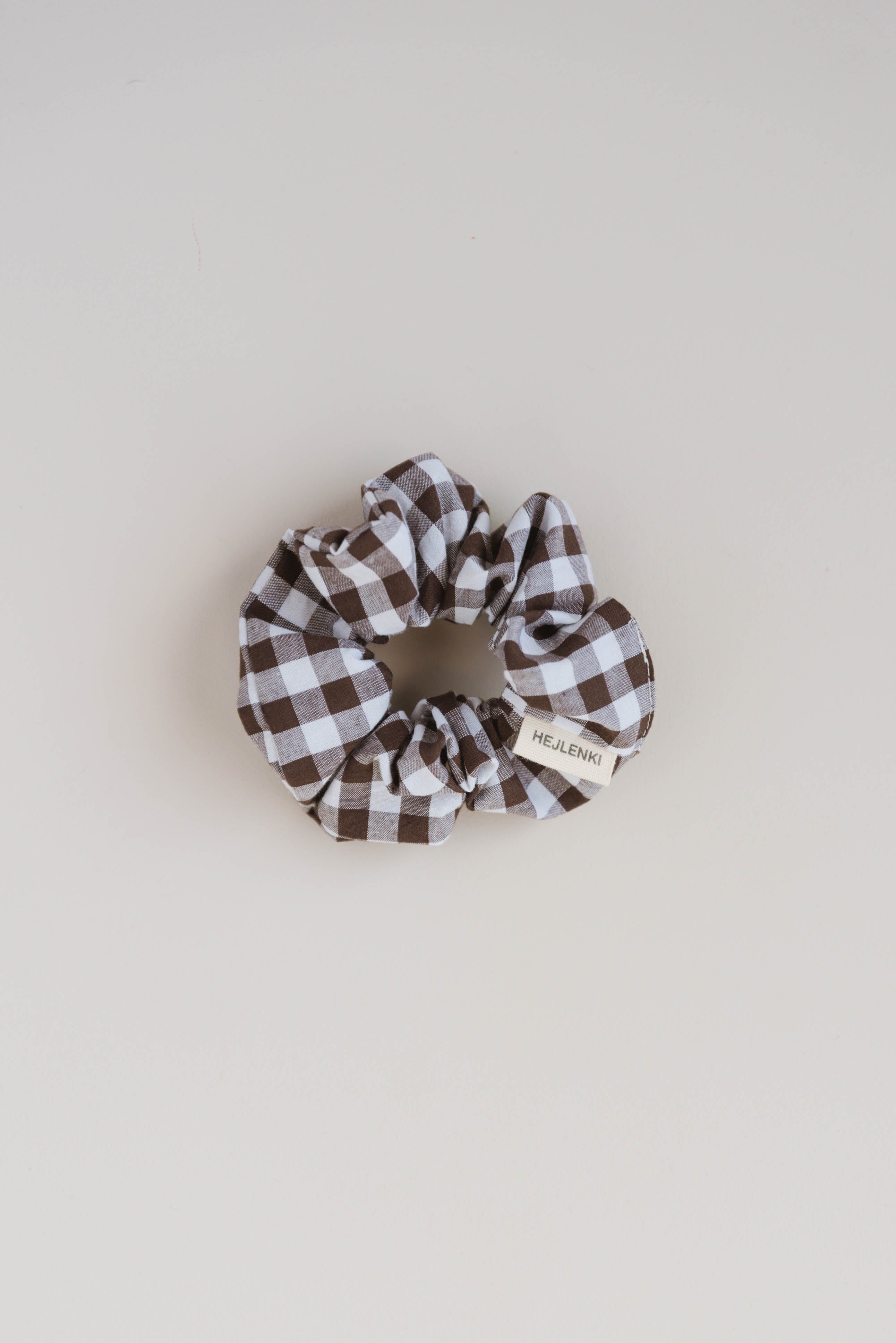 SCRUNCHIE CHECKED BROWN