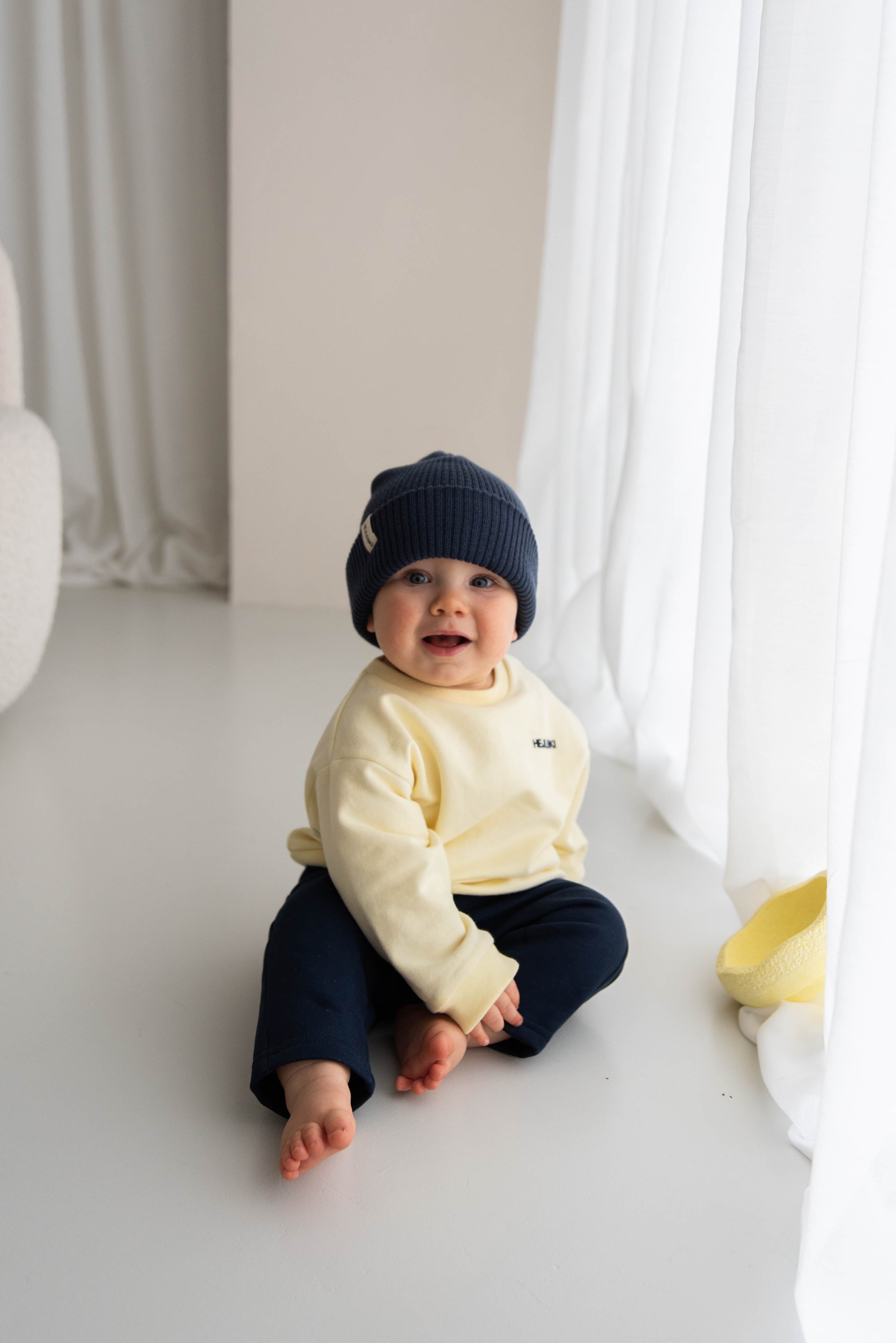 SLOW SUNDAY CLUB SWEATER