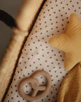 PRETZEL TEETHER